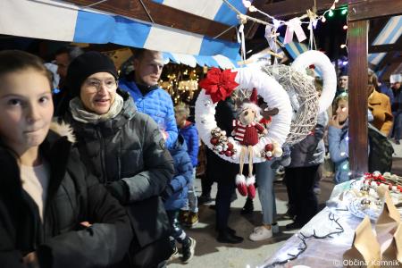 Miklavžev koncert na Osnovni šoli Toma Brejca napolnil dvorano do zadnjega kotička (26)